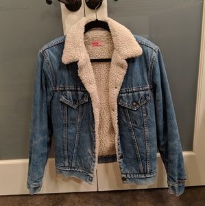 Levi's vintage sherpa denim jacket